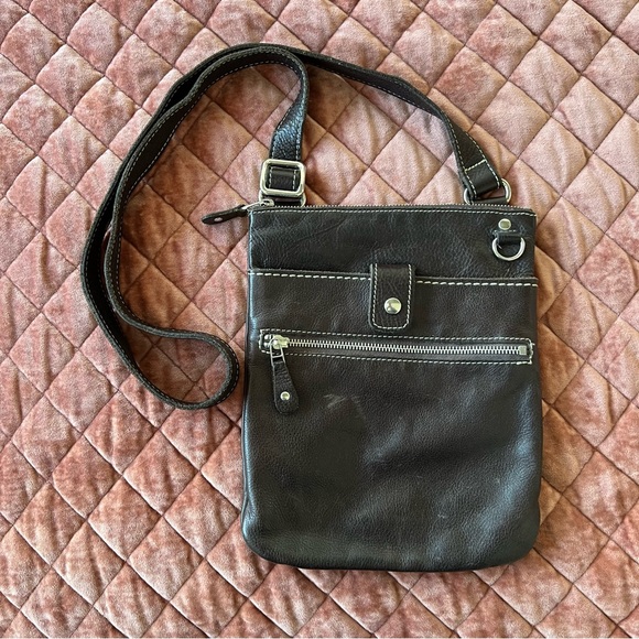 Roots Handbags - ROOTS Vintage Chocolate Brown Crossbody Leather Bag